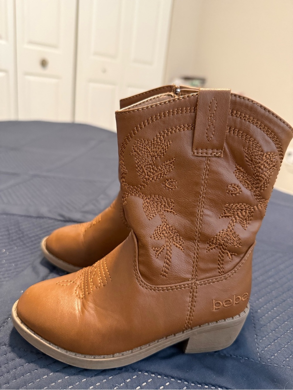 Bebe Girls Brown Western Cowboy Boots Embroidered Size 9
